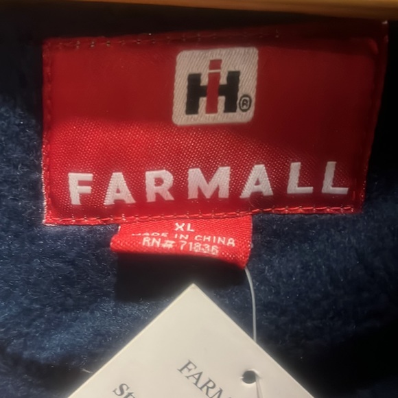 Farmall Vest - Picture 5 of 7